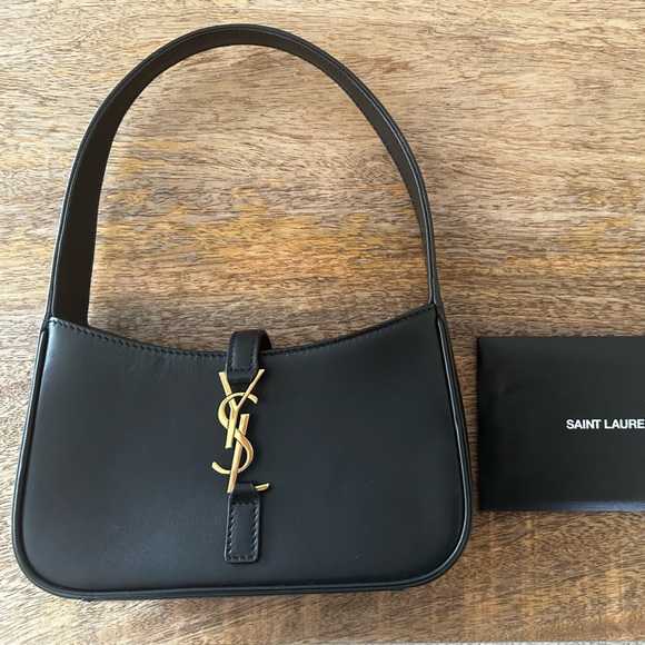 Yves Saint Laurent Mini Hobo bag - Picture 3 of 4
